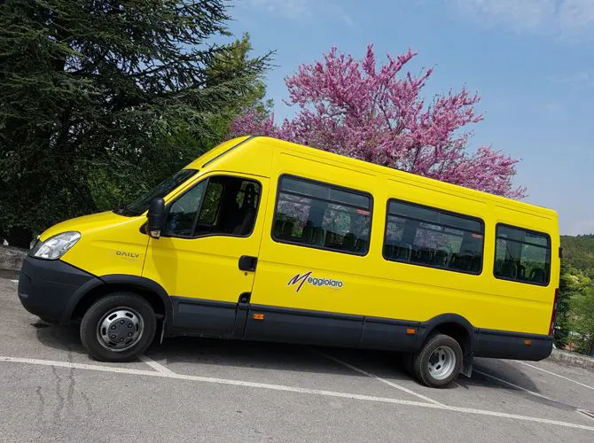 Scuolabus da 32 a 50 posti