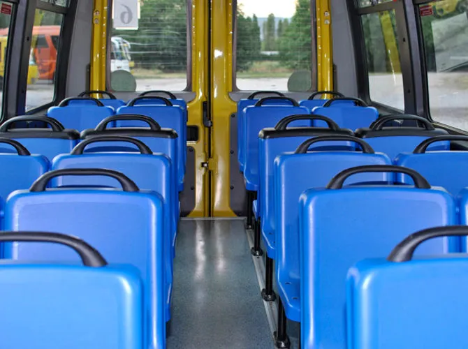 Scuolabus da 32 a 50 posti