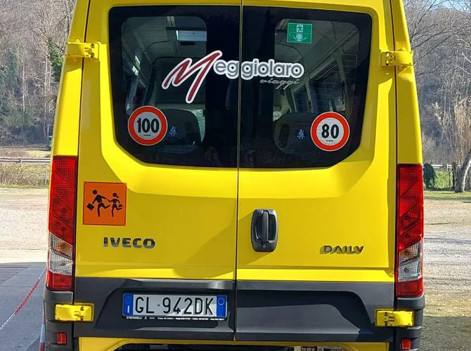 Scuolabus da 32 a 50 posti